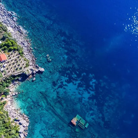 Sea Edge - Three Bedroom With Sea View Villa