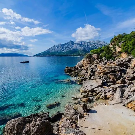 Villa Sea Edge - Three Bedroom With Sea View