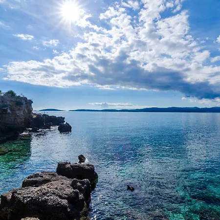 Villa Sea Edge - Three Bedroom With Sea View *