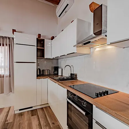 Sea Edge - Three Bedroom With Sea View Orebic