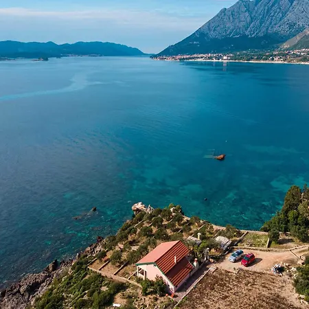 Villa Sea Edge - Three Bedroom With Sea View